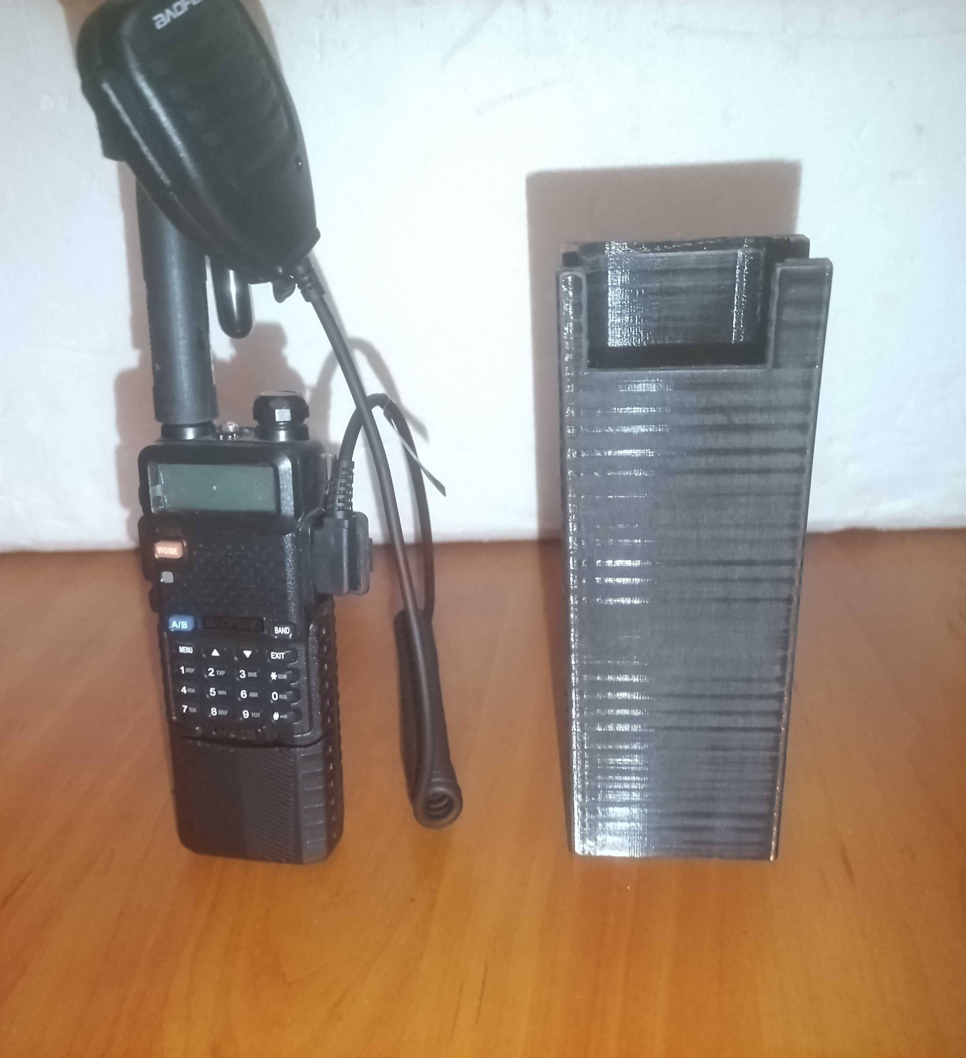 pojemnik na Baofeng uv5r PETG 3d