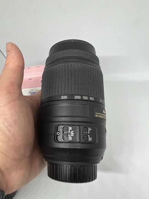 Об'єктив Nikon AF-S 55-300 mm f/4.5-5.6 ED VR