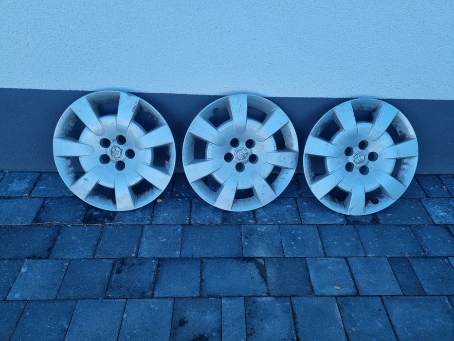 Kołpaki toyota avensis 16 cali
