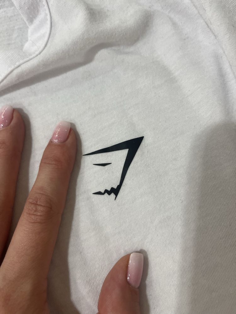 T-shirt Gymshark z rozcięciem z boku, rozmiar S
