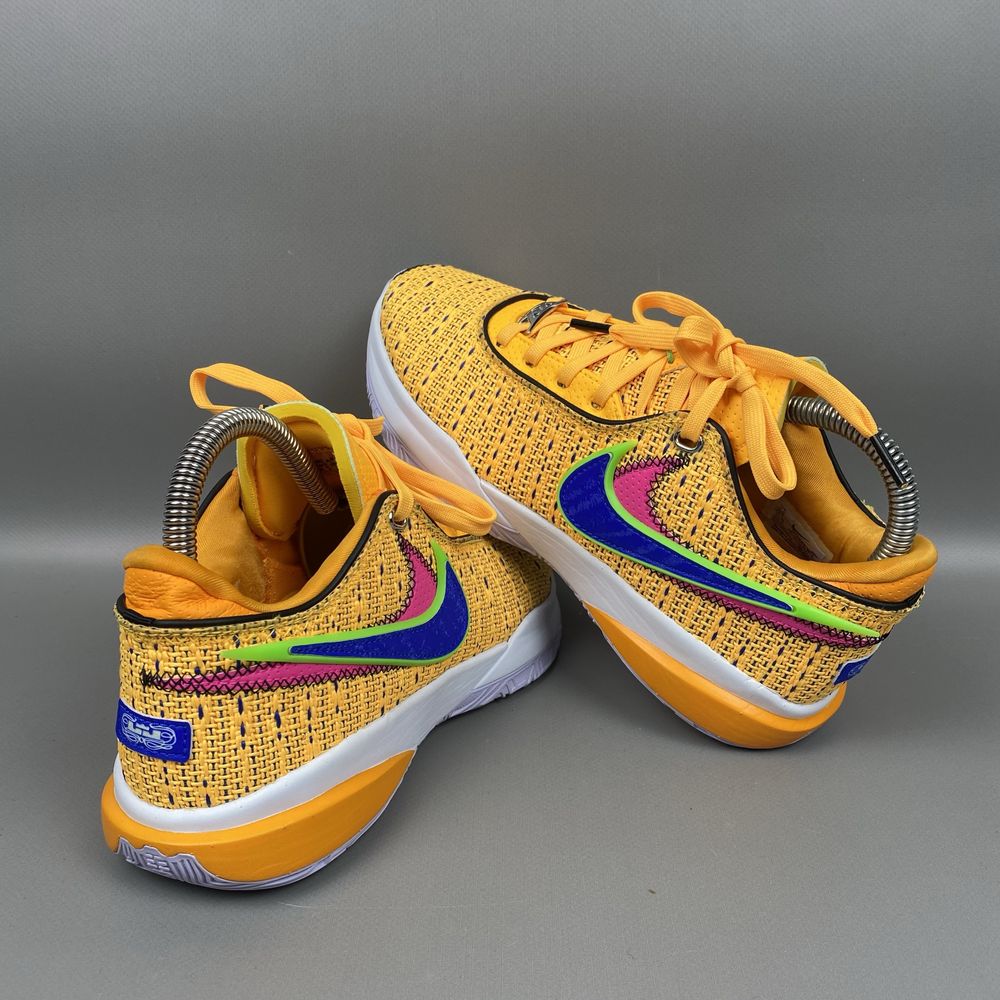 Кросівки Nike Lebron 20 Basketball Shoes Yellow DJ5423-801 Оригінал