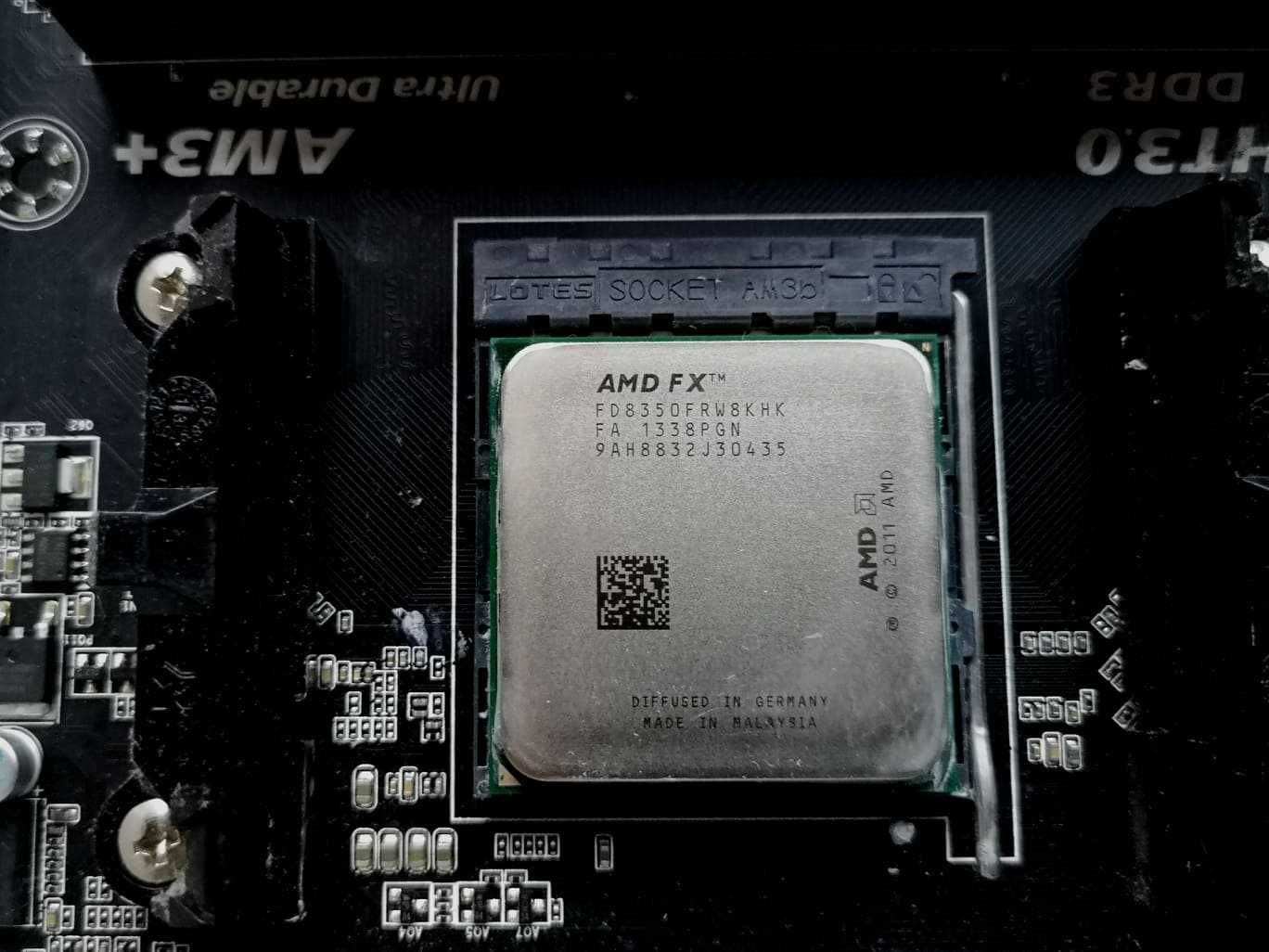 Vendo Motherboard gigabyte technology + Processador AMD + 8GB Memória