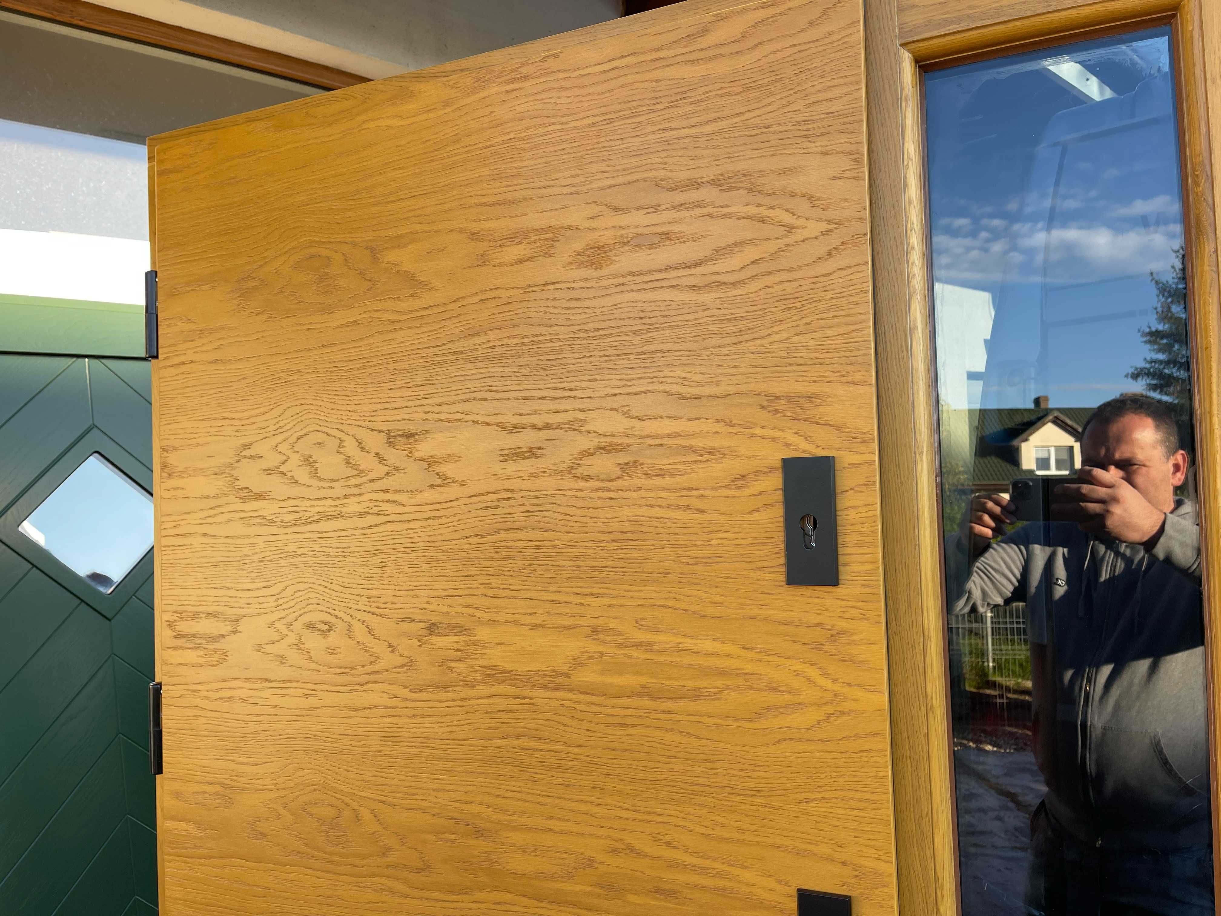 Drzwi Zewnętrzne drewniane gładkie z naświetlem  CAŁA POLSKA