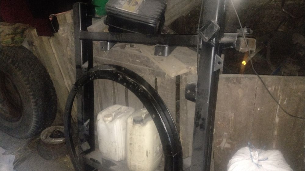 С/г запчастини 2птс 4 в хорошому стані!