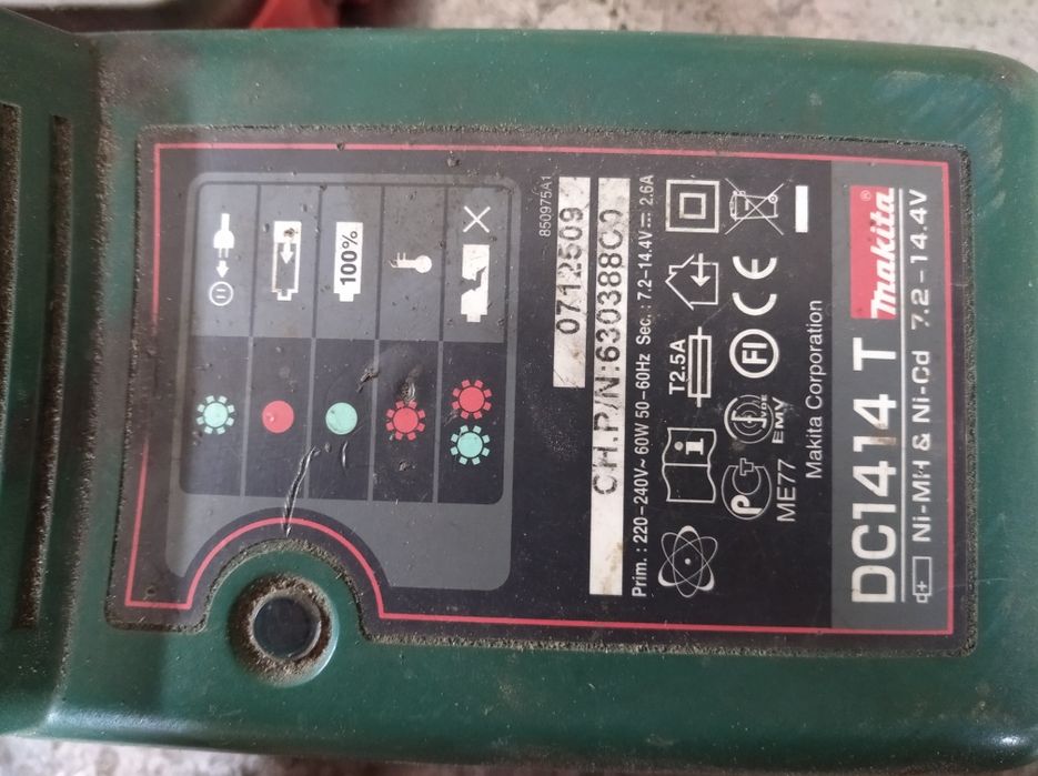 Шуруповерт макіта