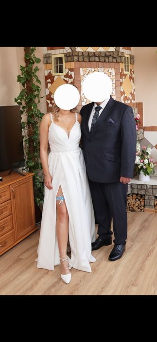 Gładka suknia ślubna