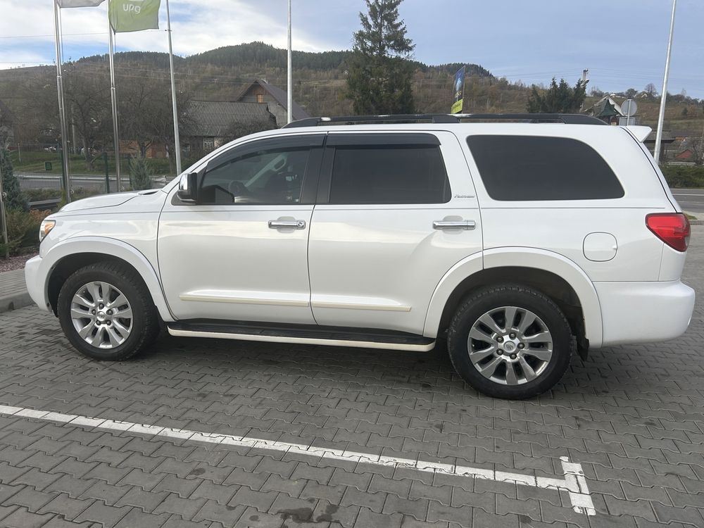 Продам Тойота Секвойя (Toyota sequoia)