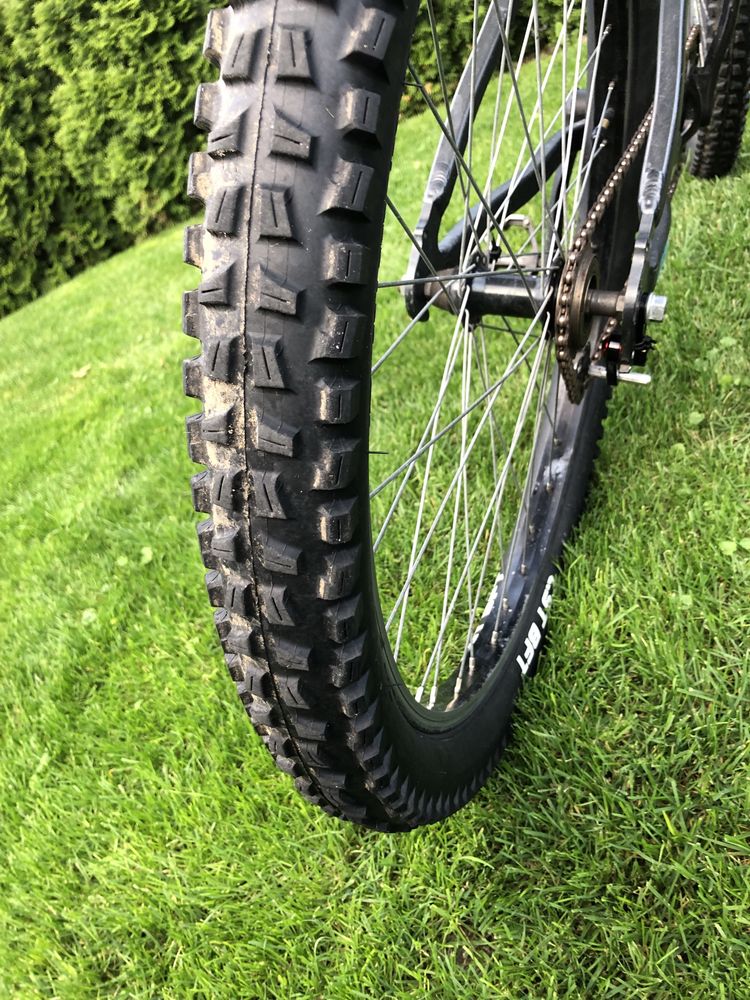 Rower dirt do skakania