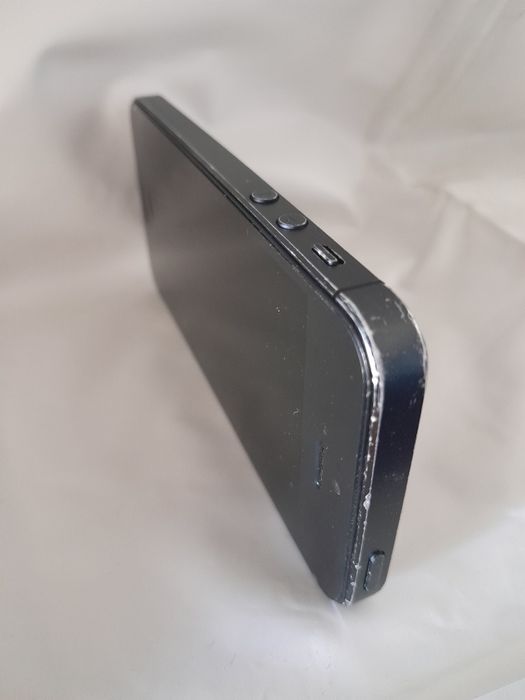 IPhone5 telemóvel a funcionar 13GB