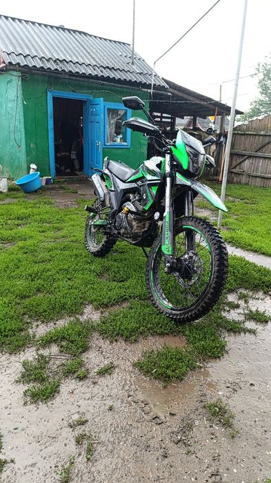 Продам мотоцикл  Forte FT300GY-C5D