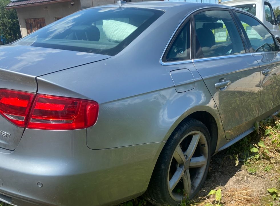 Audi a4 b8 LY7G двері передні задні задня ліва права передня а4 б8