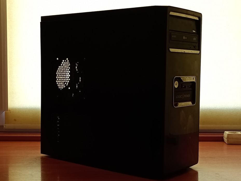 Komputer stacjonarny