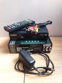 Тюнер DVB-T2 Romsat T-8030HD