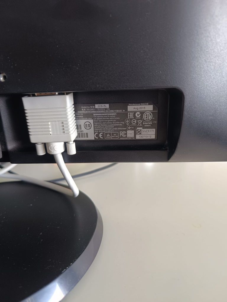 Monitor 21" LCD Philips 223V5L