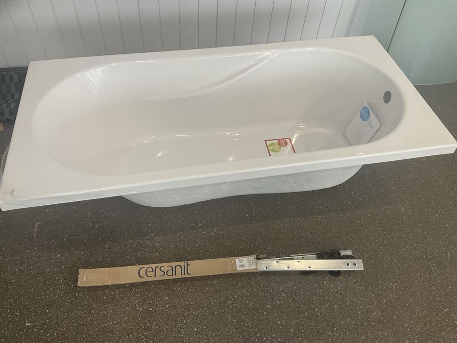 Продам нова ванна акрілова.