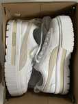 PUMA Mayze sneakersy white/peyote niskie białe kremowe złote logo 41