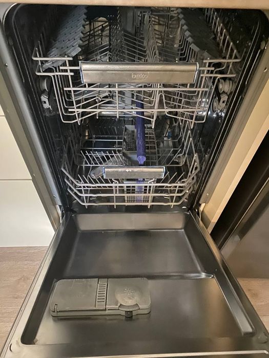 Посудомийка Beko DIS 28020 несправна !!!