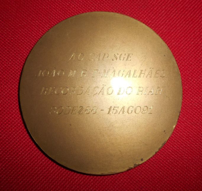 Medalha em bronze do Regimento de Infantaria de Angra do Heroísmo-8cm.