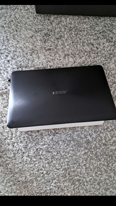 Laptop ASUS R556LA-XO2470T
