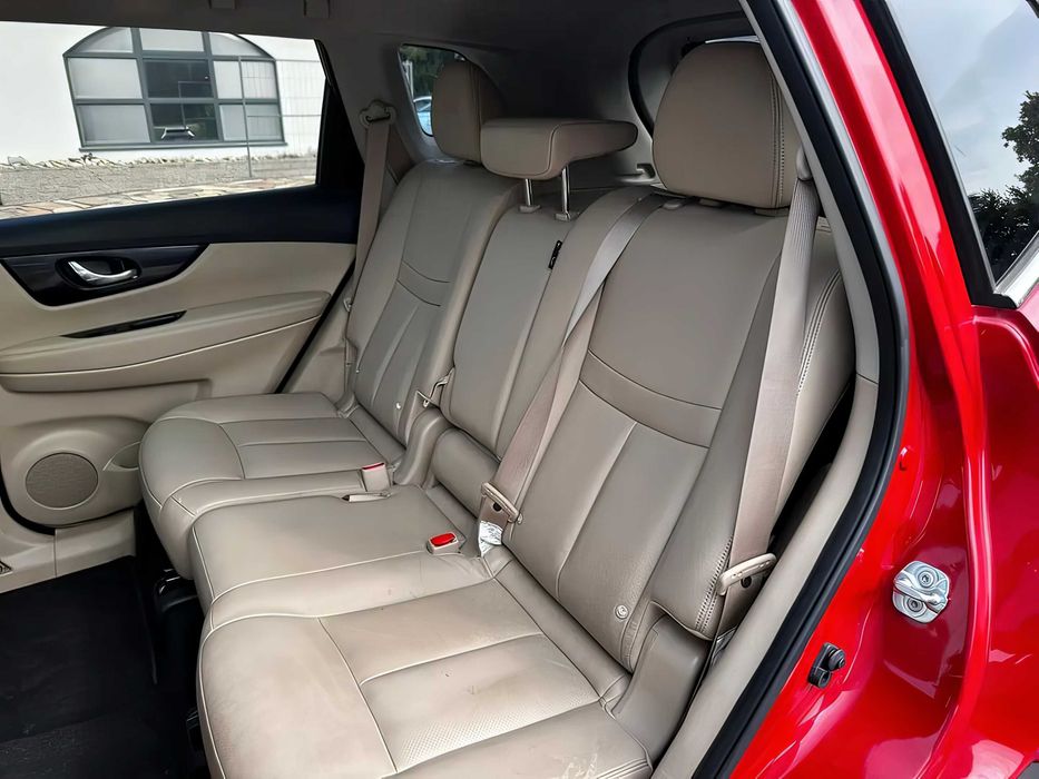 Nissan X-Trail      2017