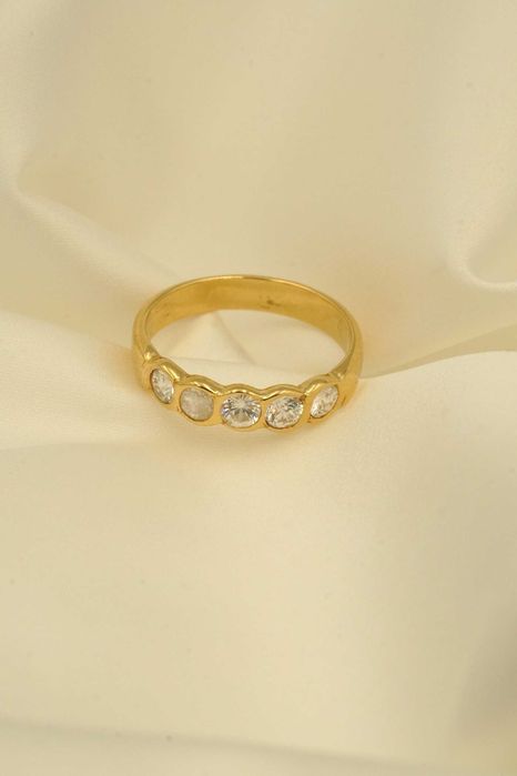 Złoty pierścionek 18K 4,15g