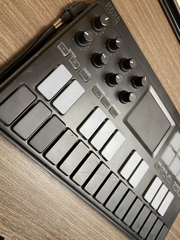 Korg Nanokey Studio kontroler bluetooth midi usb