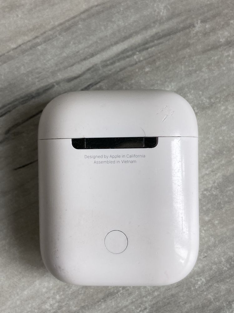 Навушники Apple AirPods with Charging Case 2 gen