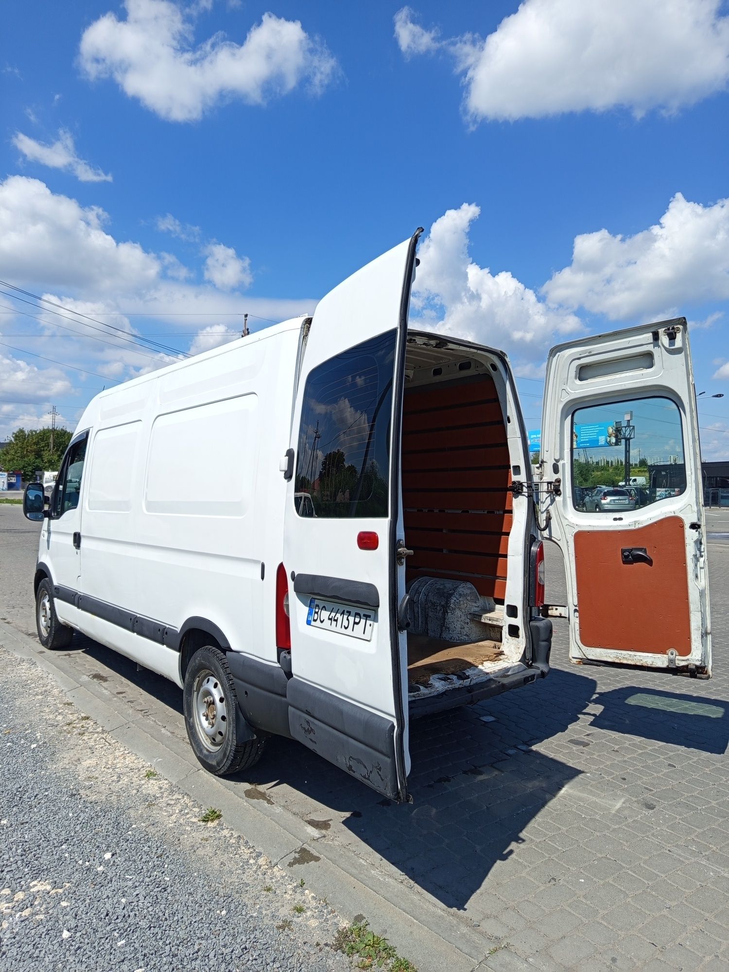 Nissan Interstar 2005p. 3.0dci