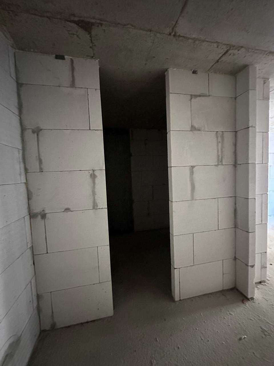 Продаж 1к Фемілі плаза