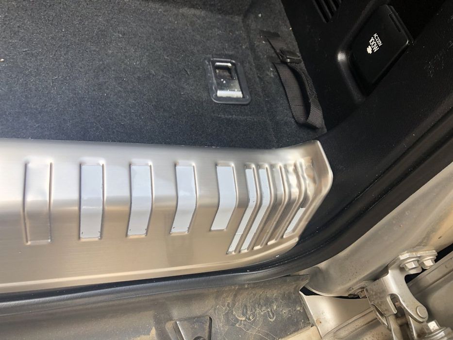 Toyota Prado Накладка на задний внутренний порог (7-местный)