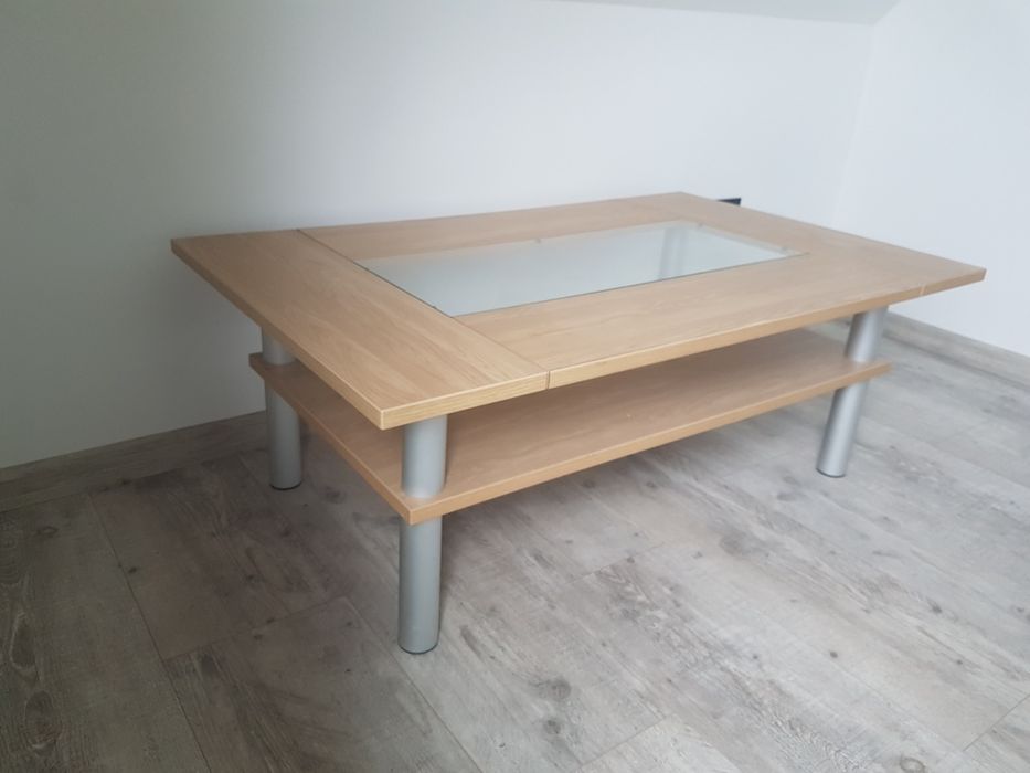 Ława salonowa ze szklanym blatem