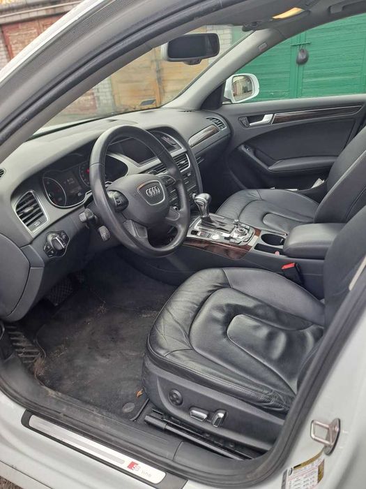 Audi A4B8 Lift S-line