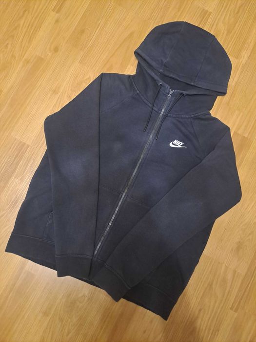 Зипка найк черная