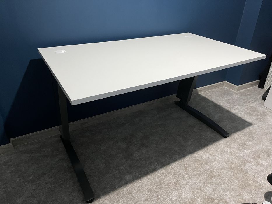 Biurko białe 140x80 (biurowe)