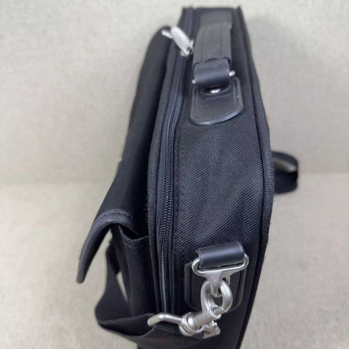 Чохол для ноудбуку