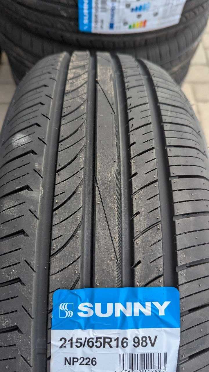 Шини 215/65 R16 98V Sunny NP226