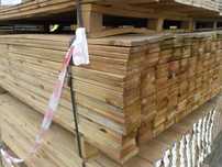 Deska sosnowa tarasowa 1,6x9x180 cm OUTLET DESKI DREWNIANE