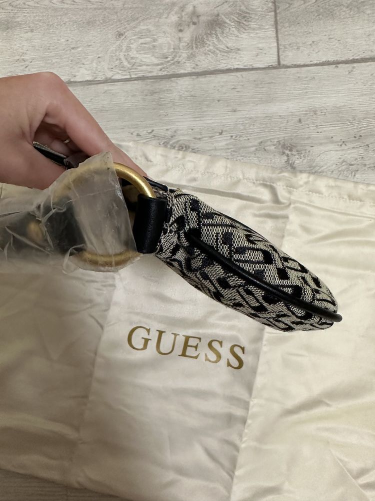 Сумка guess