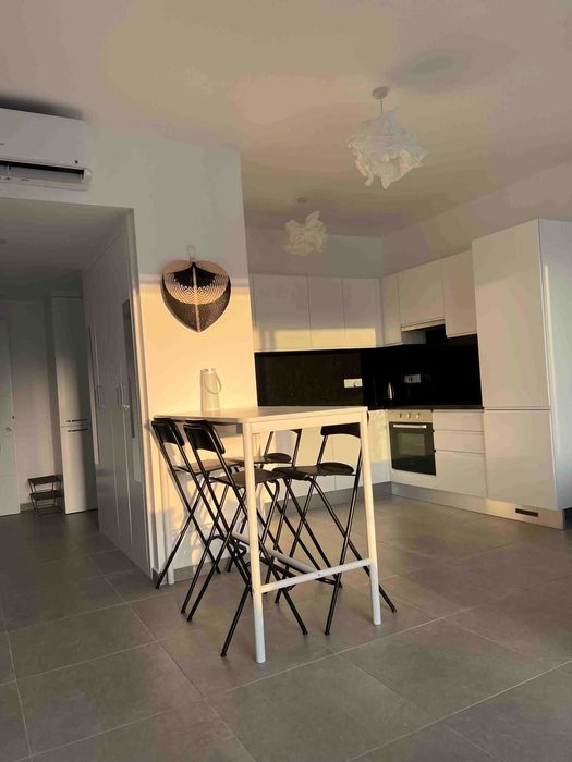 Студия 45м² с террасой 8м² в 250м от пляжа с мебелью и техникой Кипр