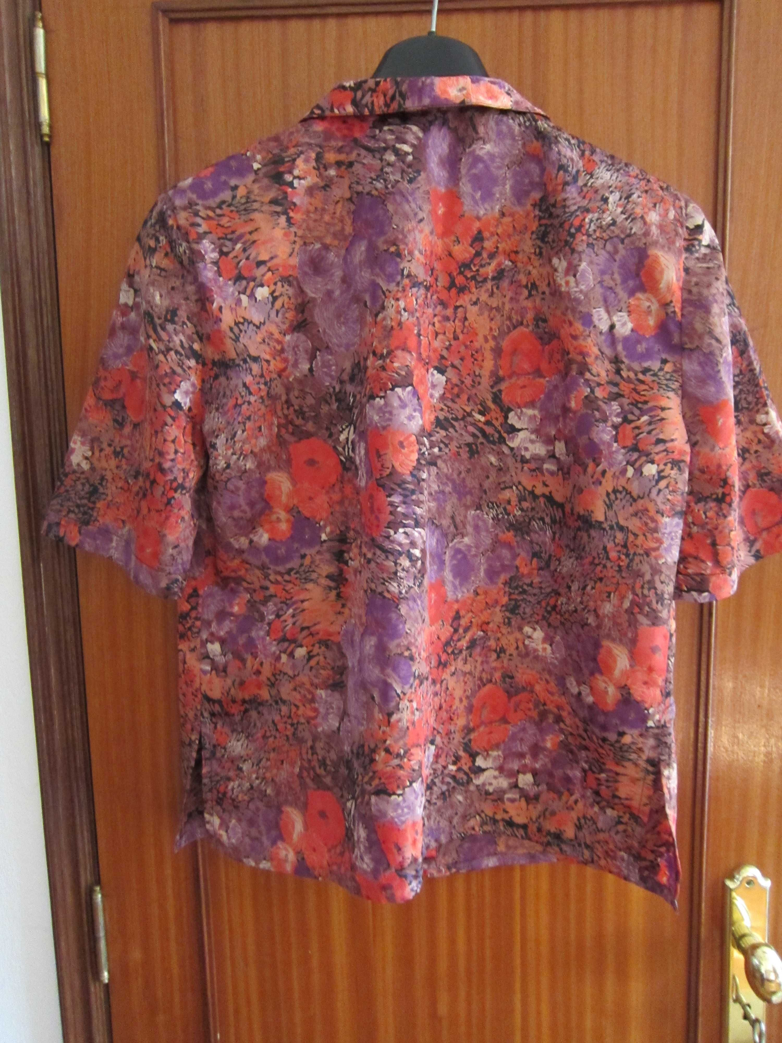 Blusa de senhora de verão em tons de vermelho tamanho M/L como novo