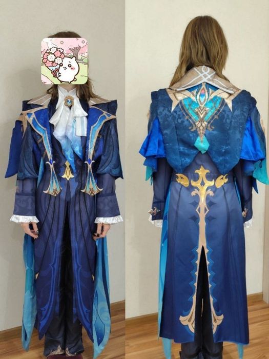 Косплей на Невіллета зі всіма деталями, але без перуки.