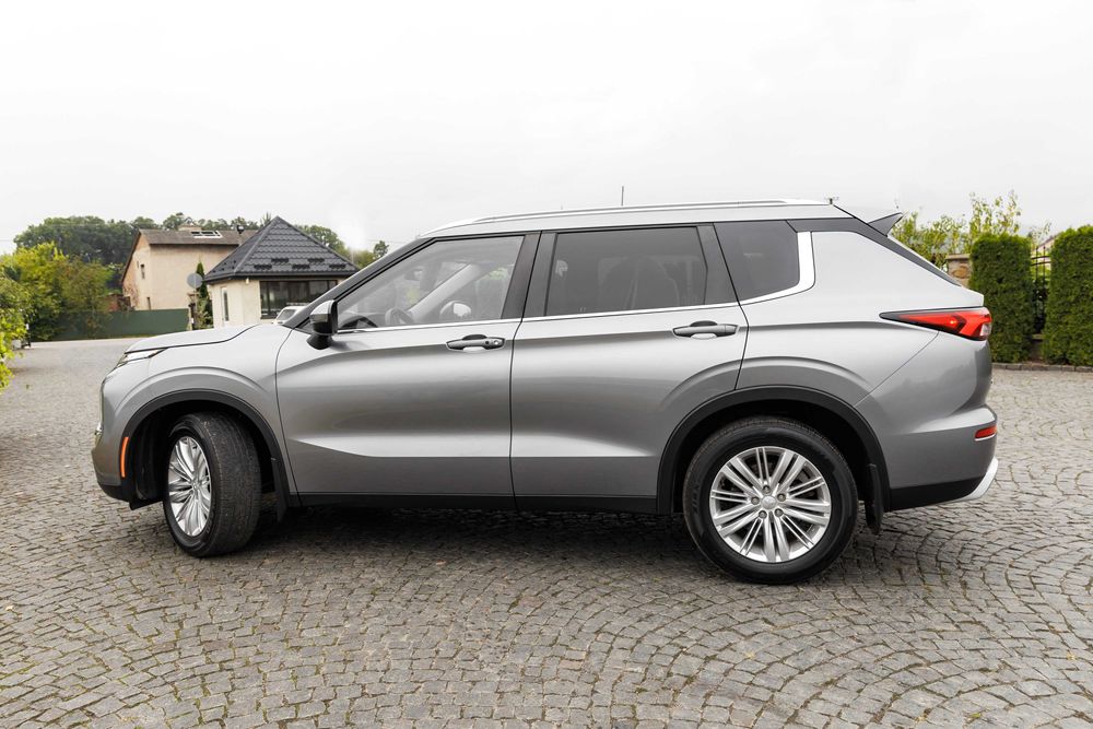 Mitsubishi Outlander 2021 IV покоління