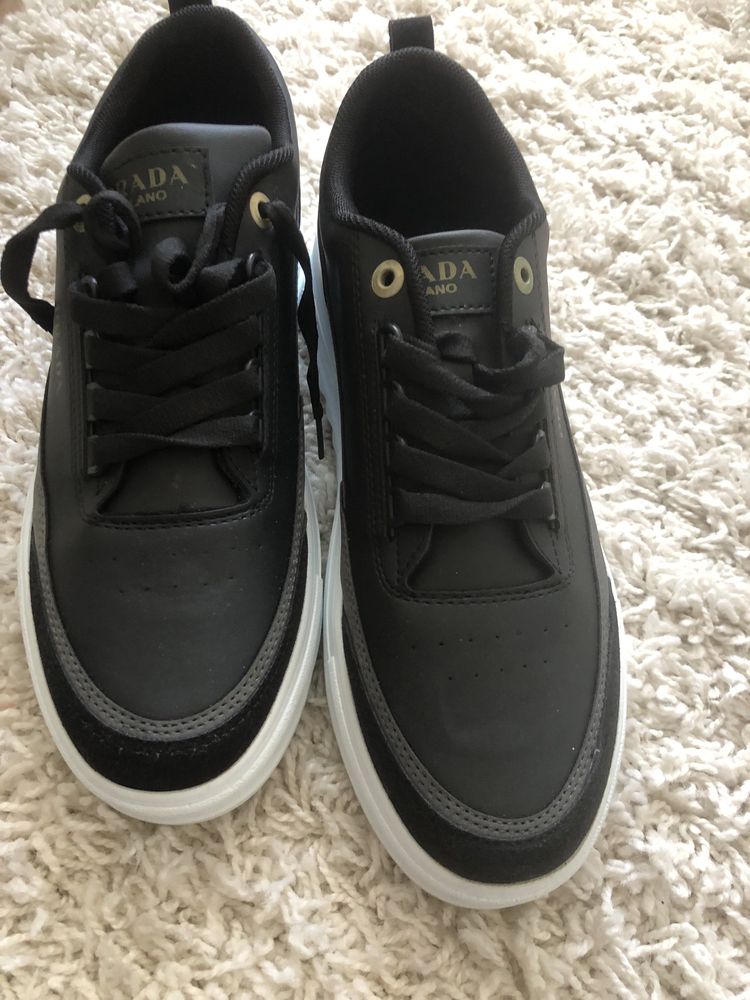 Кросівки Prada , 43 р