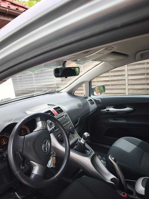 Sprzedam Toyotę Auris 2.0  2009 r. Diesel