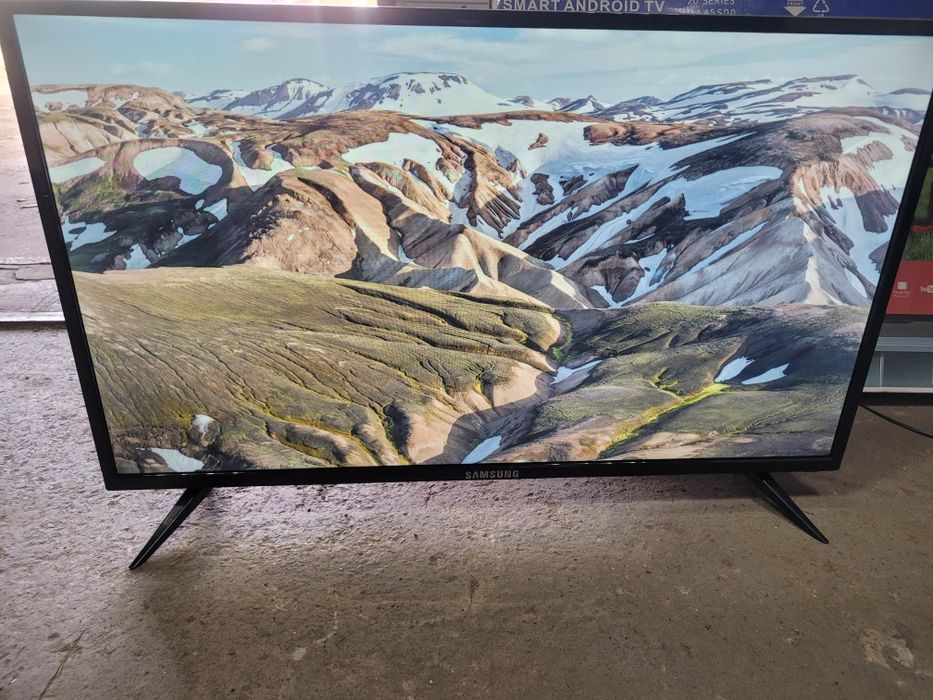 Телевизор 2024 года Samsung 43" Smart TV плазма HDMI