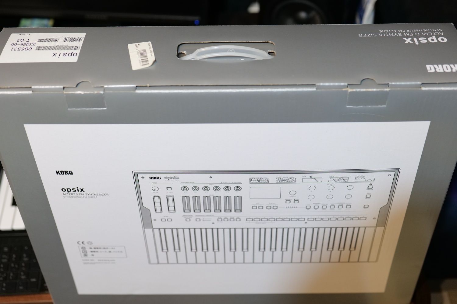 Продам FM синтезатор Korg Opsix