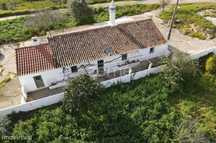 Fantástica Moradia T3 em Almodôvar c/ 15 hectares de terreno
