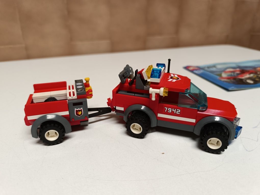 LEGO 7942 - Off Road Fire Rescue