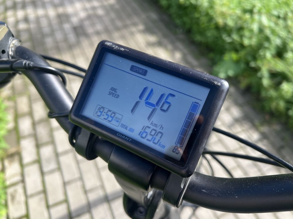 Fajny rower elektryczny GIANT ASPIRO 36V silnik z tyłu, DEORE /A