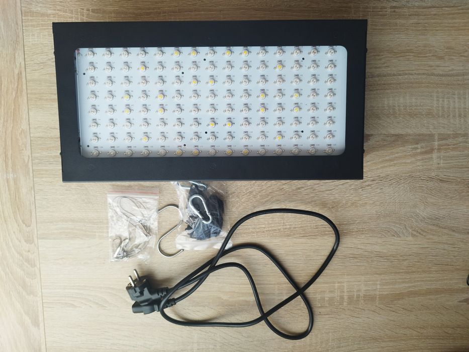 Bosytro Porządna lampa do uprawy roślin 1200W 130W